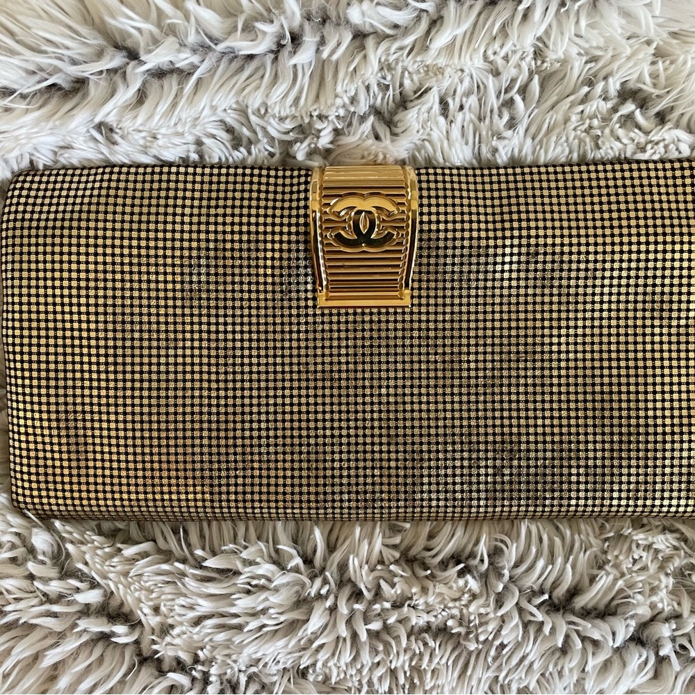 Chanel
Chanel Metallic Gold Perforated Leather CC Foldover Clutch